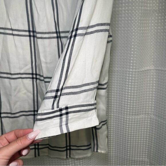 USC Gamecocks Button Up - Picture 5 of 5